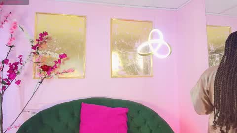 Snapshot of channel_miller69 chatting on October 21, 4:35 am Channel Miller online show from October 21, 4:35 am