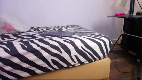 Raquel  online show from October 17, 12:08 pm