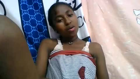 chantale483461 online show from March 14, 7:19 pm