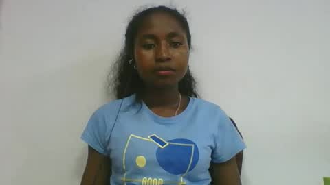 chantale483461 online show from April 18, 5:50 pm