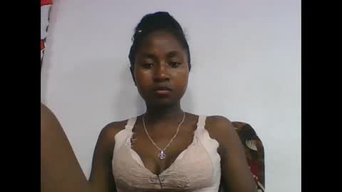 chantale483461 online show from April 22, 7:44 am