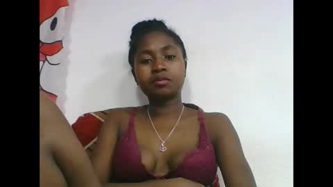 Snapshot of chantale483461 chatting on May 1, 5:34 am chantale483461 online show from May 1, 5:34 am