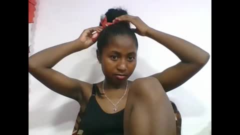 Snapshot of chantale483461 chatting on May 4, 5:09 pm chantale483461 online show from May 4, 5:09 pm