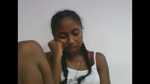 Snapshot of chantale483461 chatting on May 12, 6:16 pm chantale483461 online show from May 12, 6:16 pm