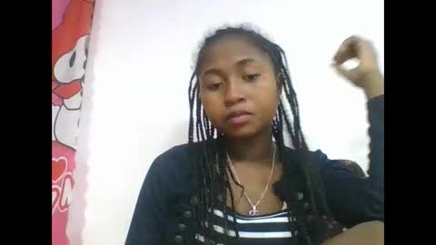 Snapshot of chantale483461 chatting on June 2, 6:37 am chantale483461 online show from June 2, 6:37 am