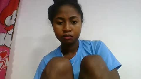 Snapshot of chantale483461 chatting on June 3, 2:33 pm chantale483461 online show from June 3, 2:33 pm