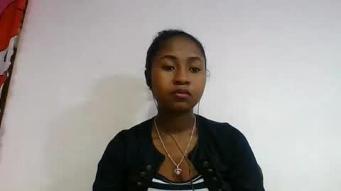 Snapshot of chantale483461 chatting on June 10, 6:01 am chantale483461 online show from June 10, 6:01 am
