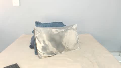 chantel87_ online show from October 14, 6:47 am