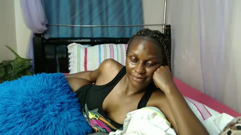 Chantel online show from December 8, 3:13 pm