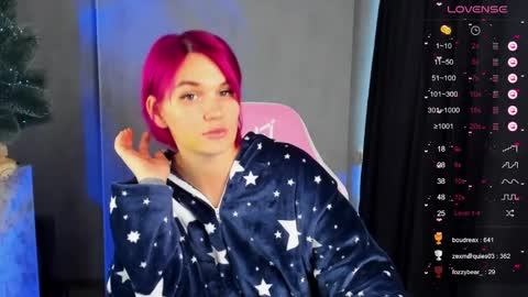 Suzanna Snow online show from December 5, 7:27 am