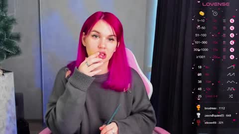 Suzanna Snow online show from December 9, 7:06 am