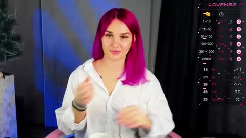 Suzanna Snow online show from December 10, 4:24 am