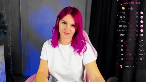 Suzanna Snow online show from December 12, 4:26 am