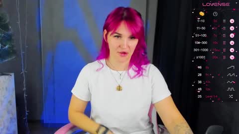 Suzanna Snow online show from December 24, 4:00 am