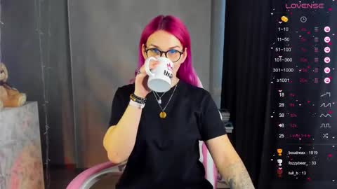 Suzanna Snow online show from January 19, 8:07 am