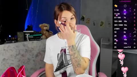 Suzanna Snow online show from March 11, 3:26 am