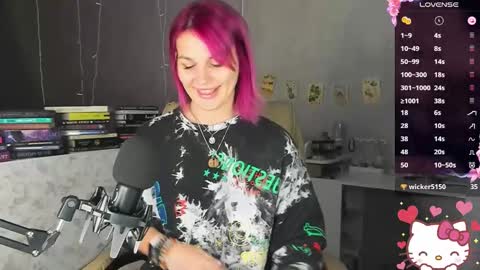 Suzanna Snow online show from September 13, 4:34 am