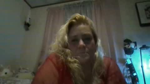 Ms. Behaving online show from January 26, 10:55 am