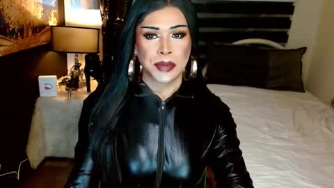 charismatic_apple online show from February 15, 7:54 pm