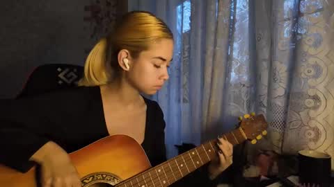 Nancy online show from November 4, 7:29 am