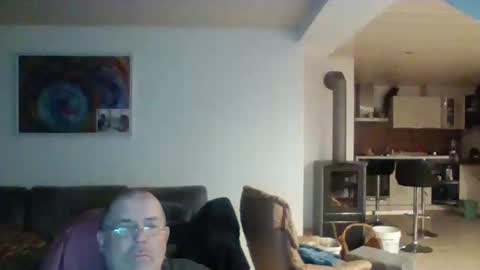 Snapshot of charles6064 chatting on February 21, 6:26 pm charles6064 online show from February 21, 6:26 pm