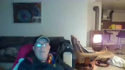 Snapshot of charles6064 chatting on January 18, 8:45 pm charles6064 online show from January 18, 8:45 pm