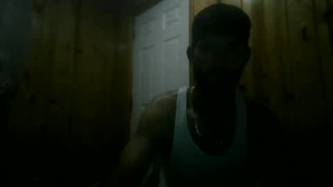 Snapshot of charlesb13 chatting on May 10, 8:30 am charlesb13 online show from May 10, 8:30 am