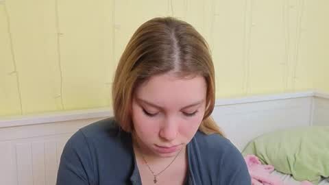 Ariel online show from April 23, 7:52 am