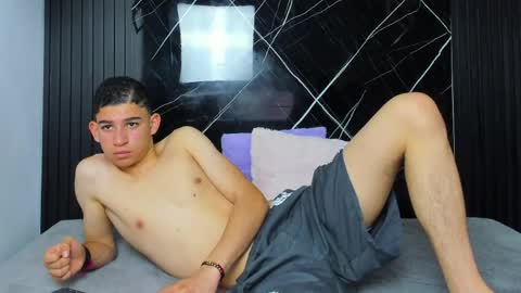 Snapshot of charleynova chatting on April 21, 7:50 pm charleynova online show from April 21, 7:50 pm
