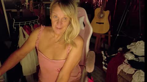 Charli online show from November 24, 11:04 pm