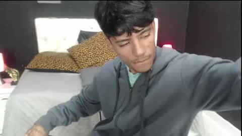 Charlie oconnor online show from December 3, 2:36 am