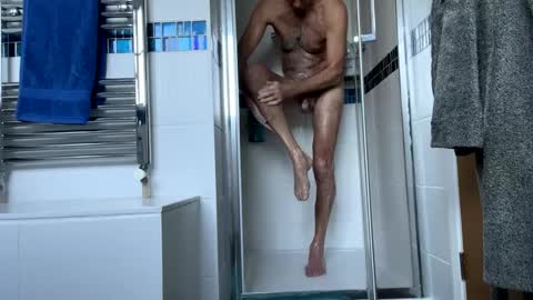 Snapshot of charlieg123 chatting on January 25, 8:42 am Gary online show from January 25, 8:42 am