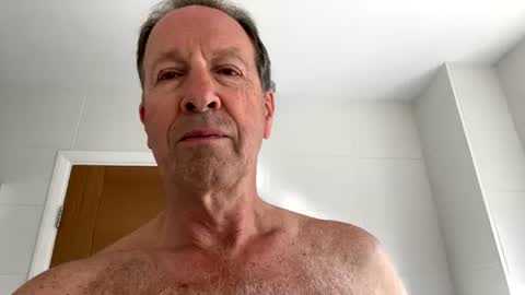 Snapshot of charlieg123 chatting on June 16, 7:11 am Gary online show from June 16, 7:11 am