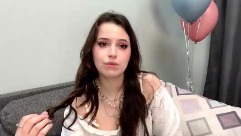 Freya online show from March 17, 3:48 pm