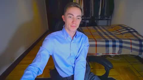 carlos reyes online show from January 28, 12:43 pm