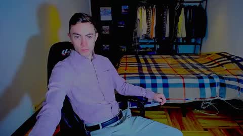 carlos reyes online show from February 1, 8:39 am