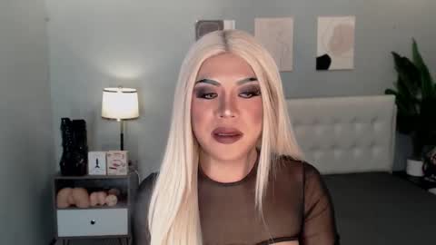 charlizetorres69 online show from January 11, 9:14 am