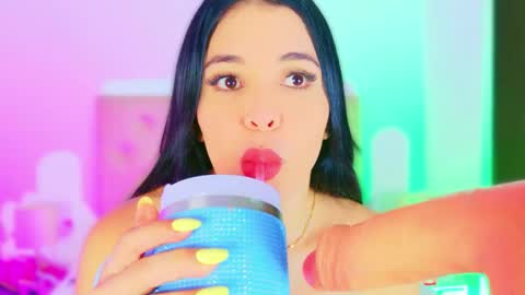 Charloott Evans online show from April 18, 2:04 am