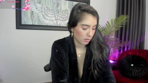 Snapshot of charlote_horny chatting on January 14, 2:43 pm Charlote online show from January 14, 2:43 pm