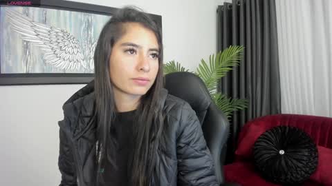 Snapshot of charlote_horny chatting on January 20, 7:04 pm Charlote online show from January 20, 7:04 pm