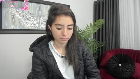 Snapshot of charlote_horny chatting on January 21, 11:35 am Charlote online show from January 21, 11:35 am