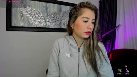 Snapshot of charlote_horny chatting on September 13, 11:32 am Charlote online show from September 13, 11:32 am