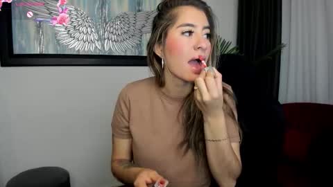 Snapshot of charlote_horny chatting on October 17, 11:35 am Charlote online show from October 17, 11:35 am