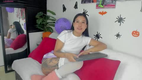 charlote_ross online show from October 22, 4:02 am