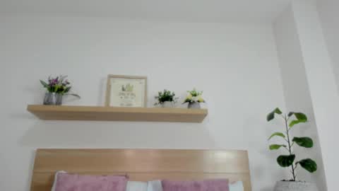 C H A R L O T E online show from March 10, 7:41 pm