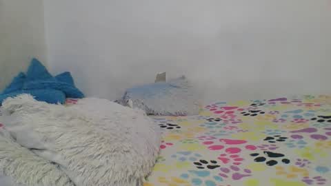 Snapshot of charlotte2852 chatting on December 10, 1:43 am karinaa independent model online show from December 10, 1:43 am