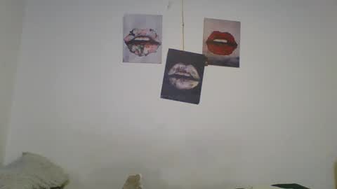 Snapshot of charlotte2852 chatting on January 7, 12:03 am karinaa independent model online show from January 7, 12:03 am