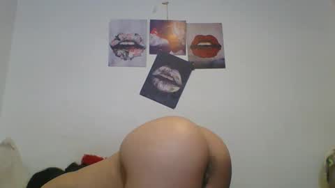 Snapshot of charlotte2852 chatting on March 6, 9:31 pm karinaa independent model online show from March 6, 9:31 pm