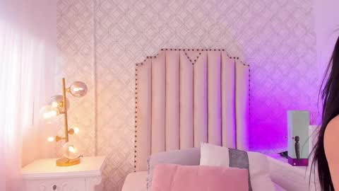   Charlotte  online show from January 5, 7:17 pm