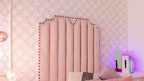   Charlotte  online show from January 21, 7:50 pm